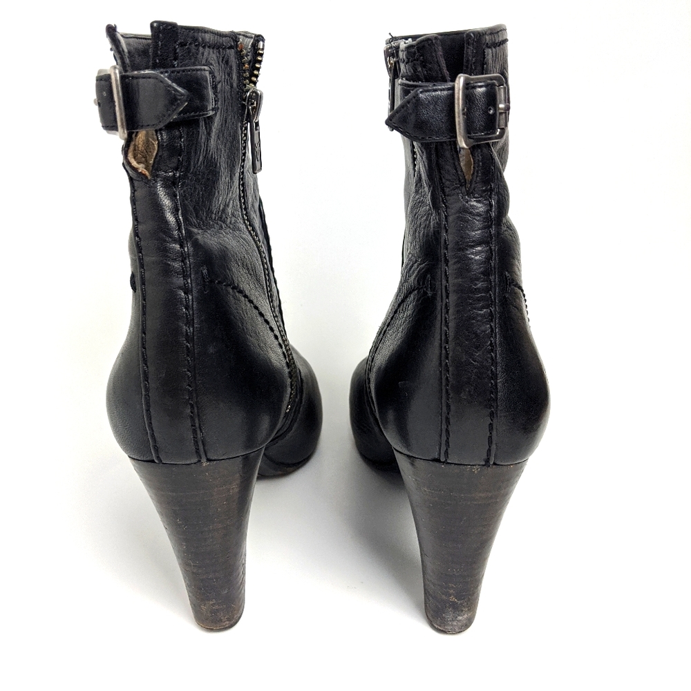*Sold* FRYE Marissa Zip Short Boot Black Size 9M - Picture 6 of 12